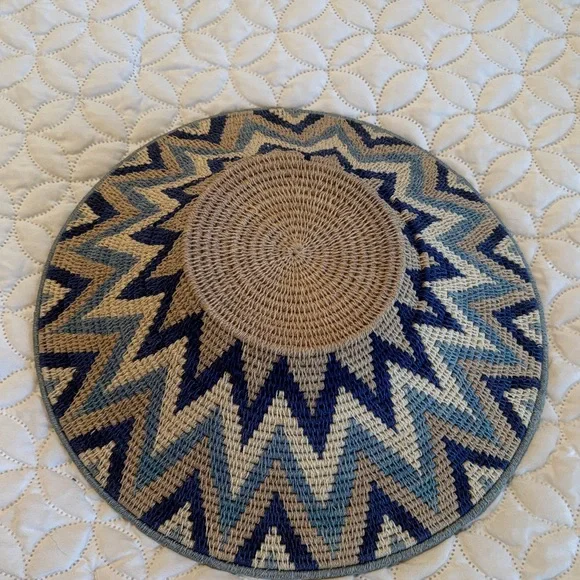 Hand Crafted African Coil Zigzag Pattern Basket in Tan and Blues Vintage? - Picture 2 of 5
